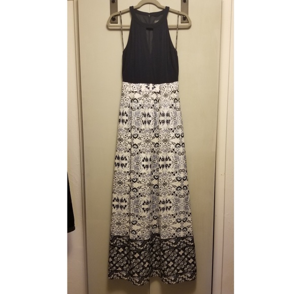 Vince Camuto Dresses & Skirts - Vince Camuto Navy Pattern Halter Maxi Dress